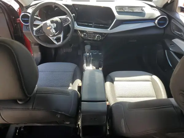 KL77LHE24RC092396 2024 CHEVROLET TRAX - Image 8