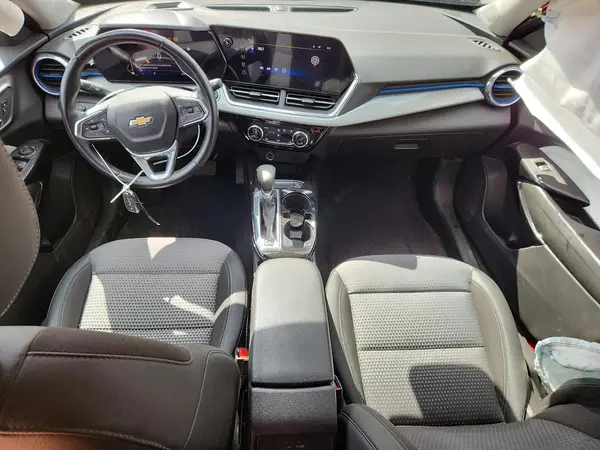 KL77LHE24RC117099 2024 CHEVROLET TRAX - Image 8
