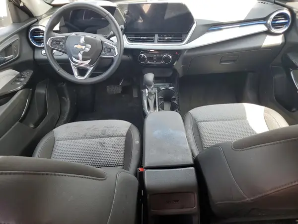 KL77LHE24RC120990 2024 CHEVROLET TRAX - Image 8