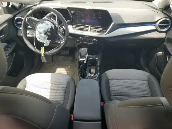 KL77LHE24RC121881 2024 CHEVROLET TRAX - Image 8