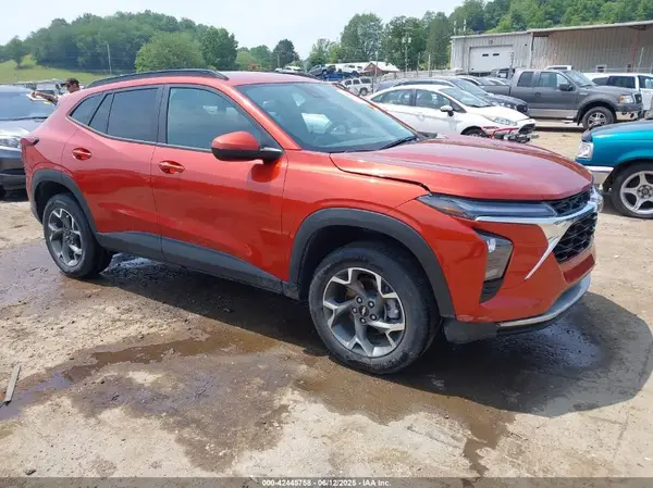 KL77LHE24RC130130 2024 CHEVROLET TRAX - Image 1