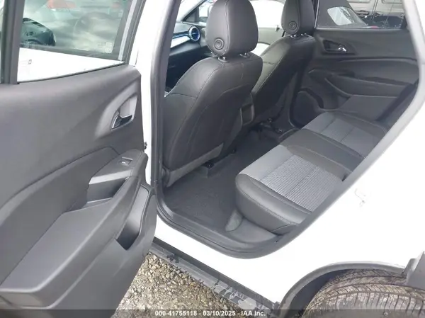 KL77LHE24RC164200 2024 CHEVROLET TRAX - Image 8