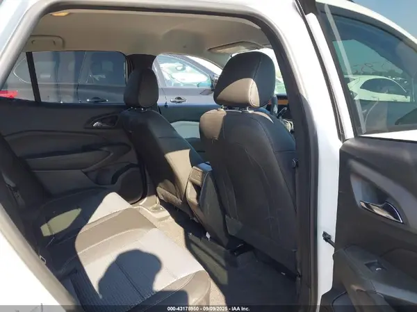 KL77LHE24RC167405 2024 CHEVROLET TRAX - Image 8