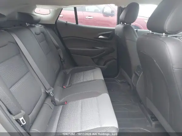 KL77LHE24RC196144 2024 CHEVROLET TRAX - Image 8
