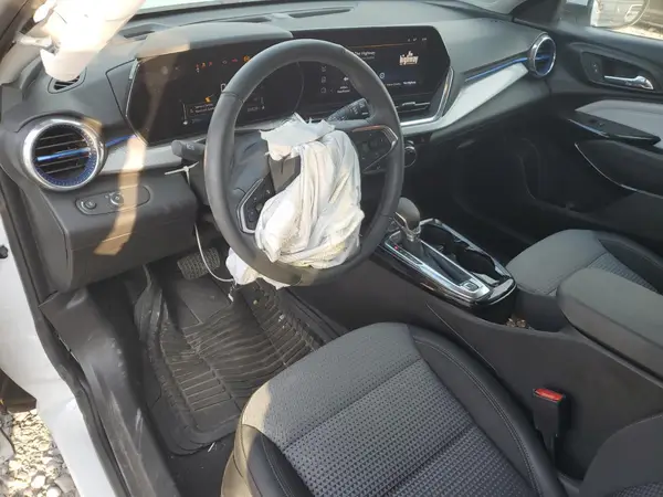 KL77LHE24RC215680 2024 CHEVROLET TRAX - Image 8
