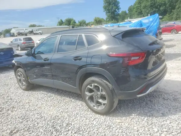 KL77LHE24RC222984 2024 CHEVROLET TRAX - Image 2