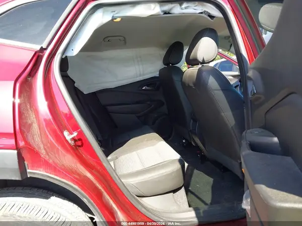 KL77LHE24RC228719 2024 CHEVROLET TRAX - Image 8