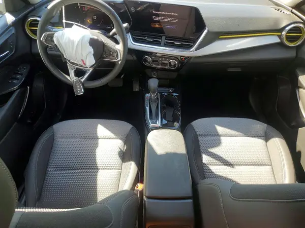 KL77LHE25RC007811 2024 CHEVROLET TRAX - Image 8