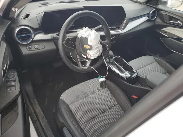KL77LHE25RC009736 2024 CHEVROLET TRAX - Image 8