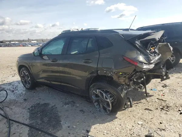 KL77LHE25RC042851 2024 CHEVROLET TRAX - Image 2