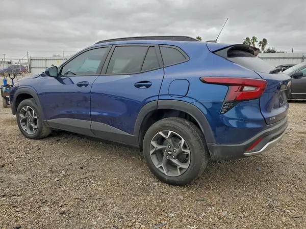 KL77LHE25RC061352 2024 CHEVROLET TRAX - Image 2