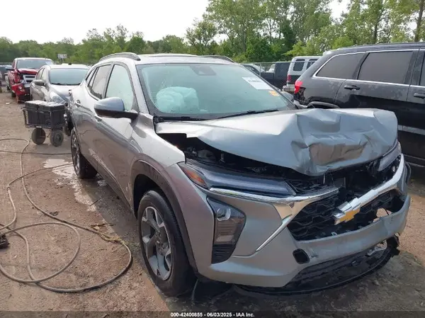 KL77LHE25RC077809 2024 CHEVROLET TRAX - Image 1