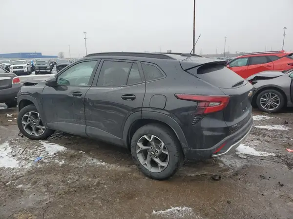KL77LHE25RC082430 2024 CHEVROLET TRAX - Image 2