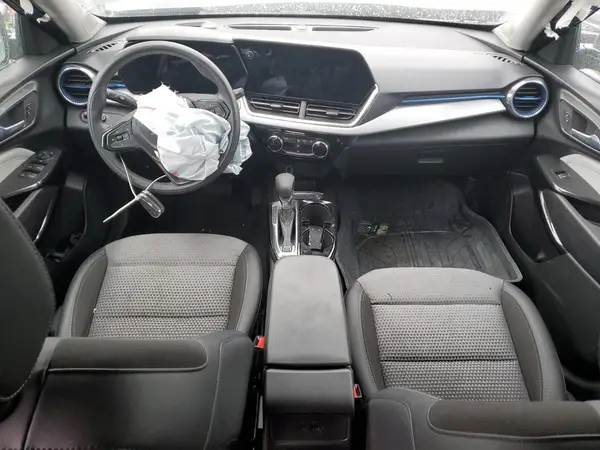 KL77LHE25RC082430 2024 CHEVROLET TRAX - Image 8