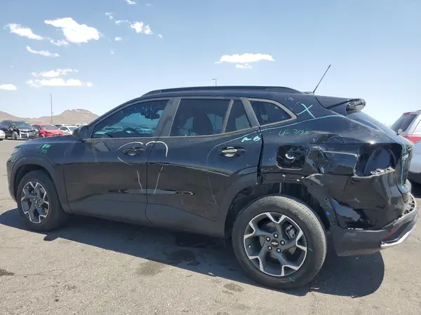 KL77LHE25RC089538 2024 CHEVROLET TRAX - Image 2