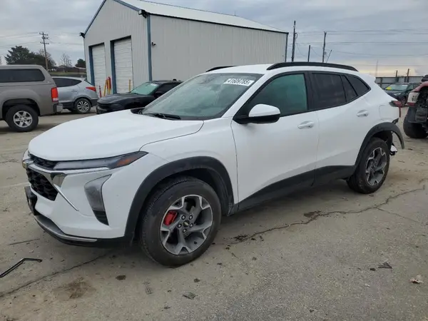 KL77LHE25RC128824 2024 CHEVROLET TRAX - Image 1