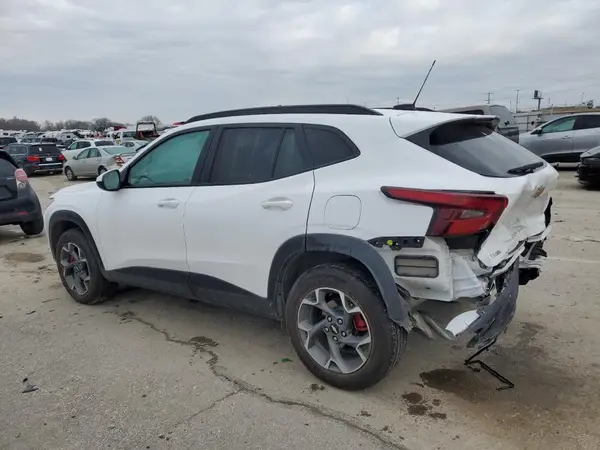 KL77LHE25RC128824 2024 CHEVROLET TRAX - Image 2