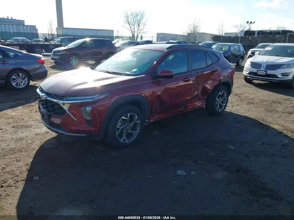 KL77LHE25RC154534 2024 CHEVROLET TRAX - Image 2
