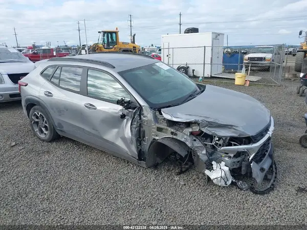 KL77LHE25RC169146 2024 CHEVROLET TRAX - Image 1