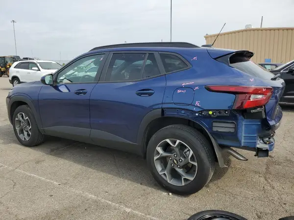KL77LHE25RC207359 2024 CHEVROLET TRAX - Image 2