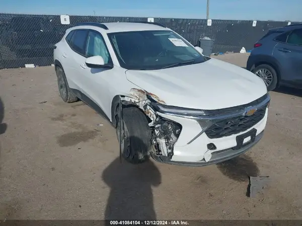 KL77LHE25RC210746 2024 CHEVROLET TRAX - Image 1