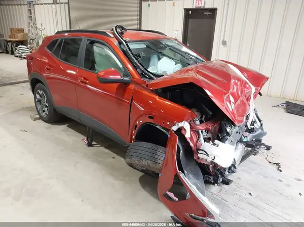 KL77LHE25RC226347 2024 CHEVROLET TRAX - Image 1