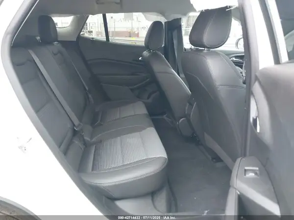 KL77LHE25RC226459 2024 CHEVROLET TRAX - Image 8