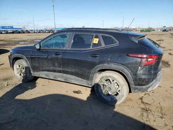 KL77LHE25RC241608 2024 CHEVROLET TRAX - Image 2