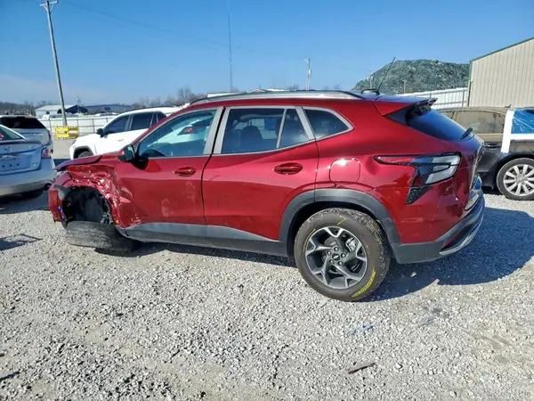 KL77LHE25RC244881 2024 CHEVROLET TRAX - Image 2