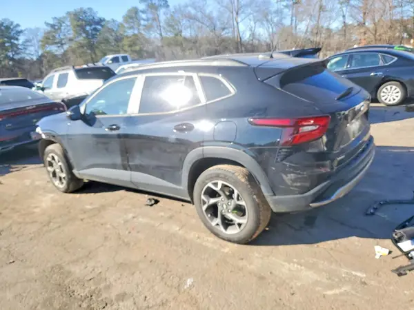 KL77LHE26RC001287 2024 CHEVROLET TRAX - Image 2