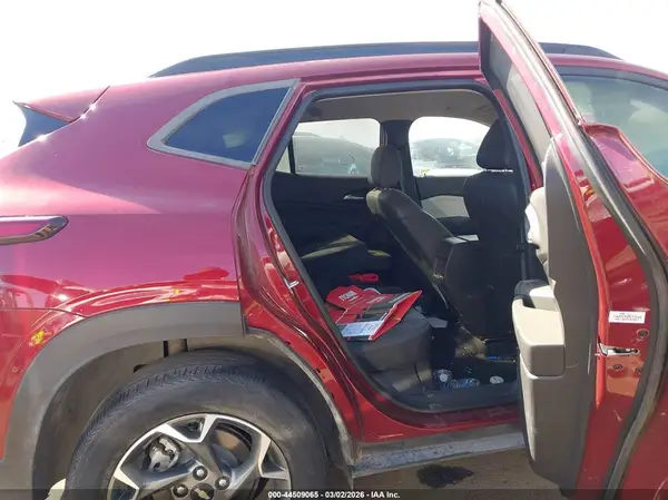 KL77LHE26RC010975 2024 CHEVROLET TRAX - Image 8