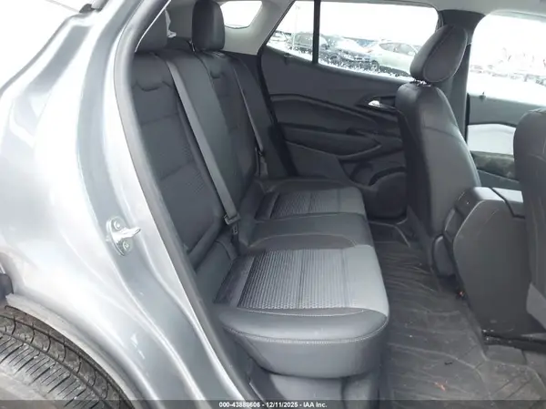 KL77LHE26RC101020 2024 CHEVROLET TRAX - Image 8