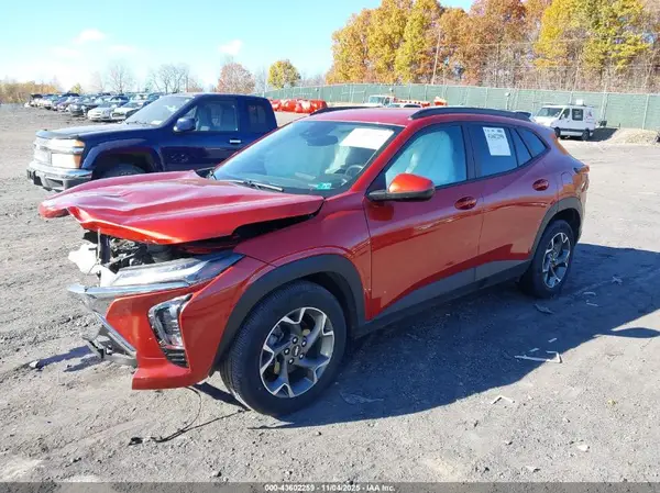 KL77LHE26RC112437 2024 CHEVROLET TRAX - Image 2