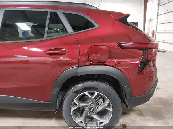 2024 CHEVROLET TRAX auction photo 6