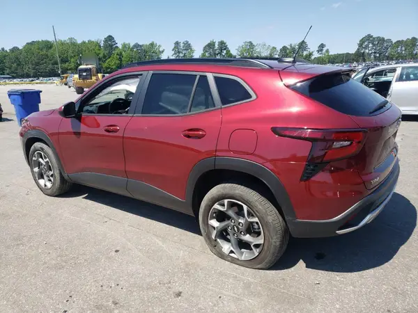 KL77LHE26RC148306 2024 CHEVROLET TRAX - Image 2