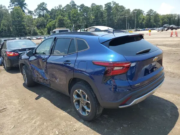 KL77LHE26RC161685 2024 CHEVROLET TRAX - Image 2