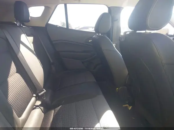 KL77LHE26RC212621 2024 CHEVROLET TRAX - Image 8