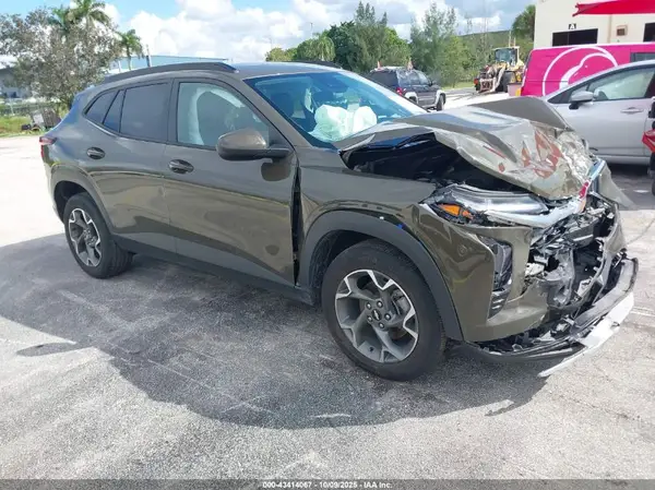 KL77LHE26RC214403 2024 CHEVROLET TRAX - Image 1