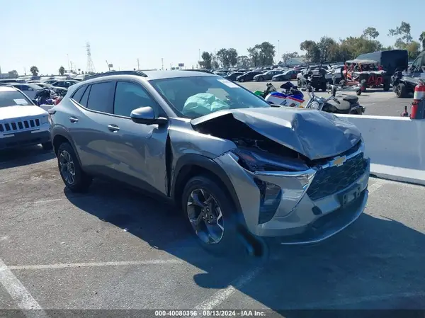 KL77LHE26RC227104 2024 CHEVROLET TRAX - Image 1