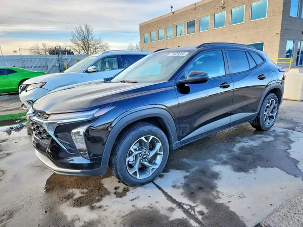 KL77LHE27RC045816 2024 CHEVROLET TRAX - Image 1