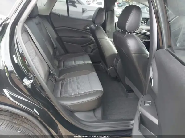 KL77LHE27RC076094 2024 CHEVROLET TRAX - Image 8