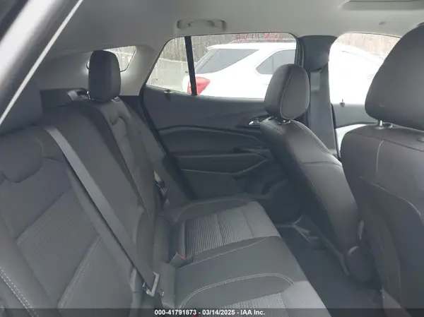 KL77LHE27RC102287 2024 CHEVROLET TRAX - Image 8