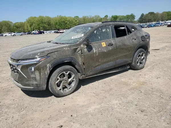 KL77LHE27RC107909 2024 CHEVROLET TRAX - Image 1