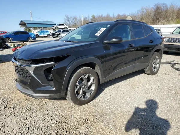 KL77LHE27RC109532 2024 CHEVROLET TRAX - Image 1