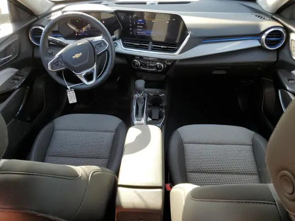 KL77LHE27RC109532 2024 CHEVROLET TRAX - Image 8