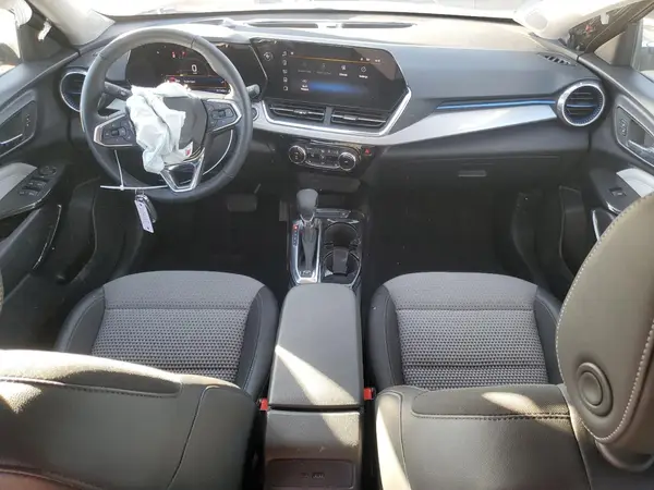 KL77LHE27RC203488 2024 CHEVROLET TRAX - Image 8
