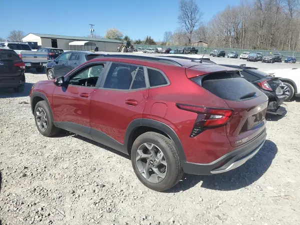 KL77LHE27RC203863 2024 CHEVROLET TRAX - Image 2