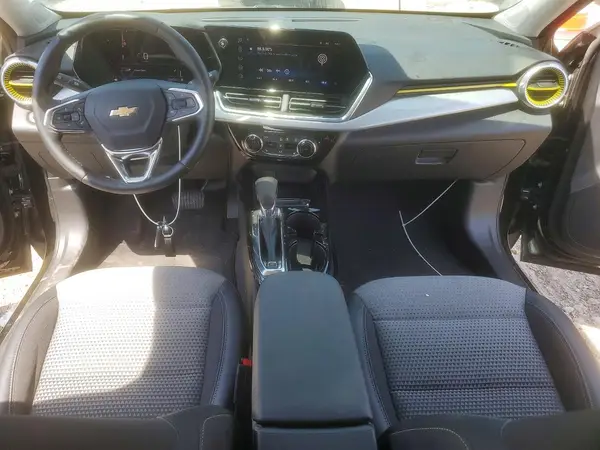 KL77LHE27RC211784 2024 CHEVROLET TRAX - Image 8