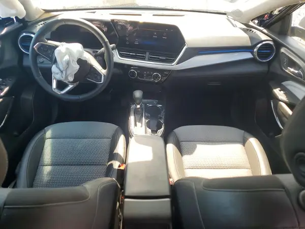 KL77LHE27RC216774 2024 CHEVROLET TRAX - Image 8
