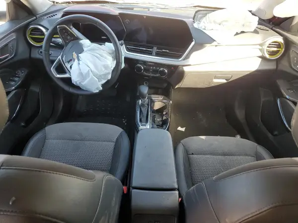 KL77LHE27RC221232 2024 CHEVROLET TRAX - Image 8